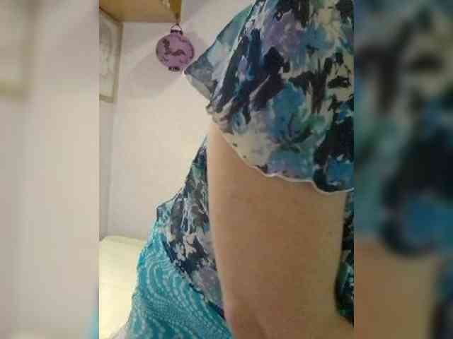 LucyAlexis webcam