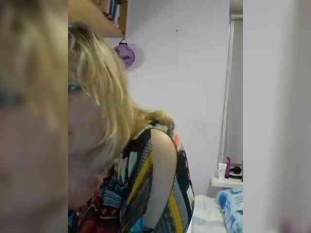 LucyAlexis webcam