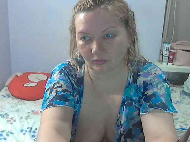 LucyAlexis webcam