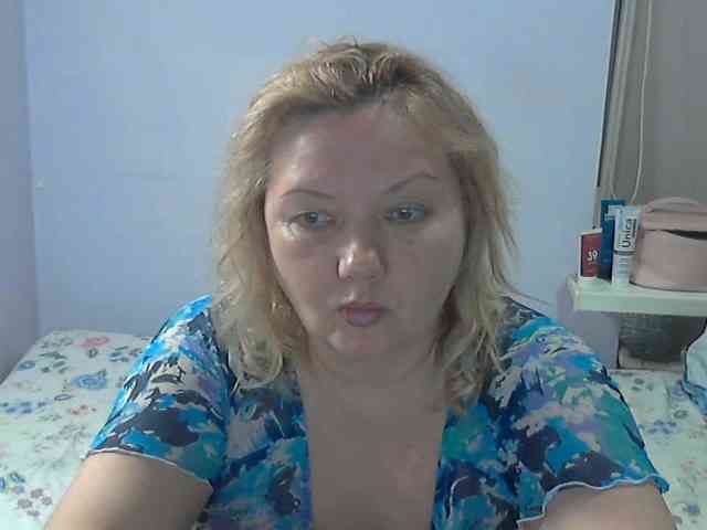 LucyAlexis webcam