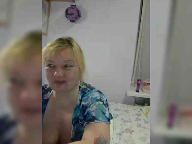 LucyAlexis webcam