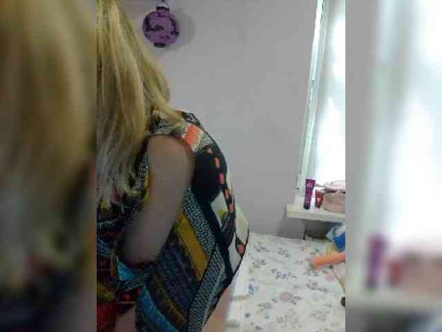 LucyAlexis webcam