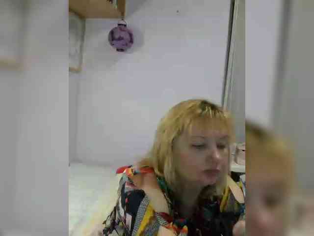 LucyAlexis webcam