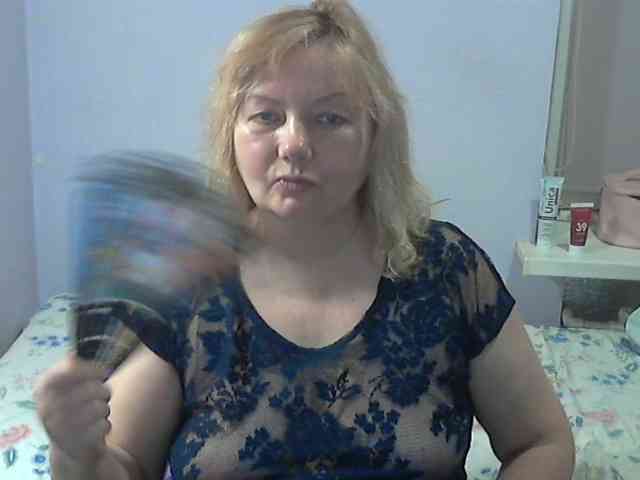 LucyAlexis webcam