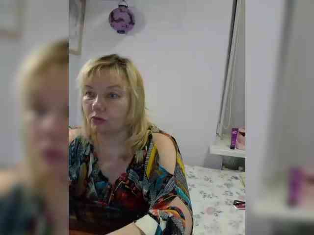 LucyAlexis webcam