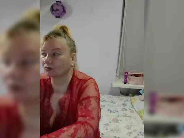 LucyAlexis webcam