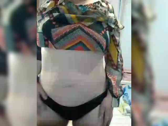 LucyAlexis webcam