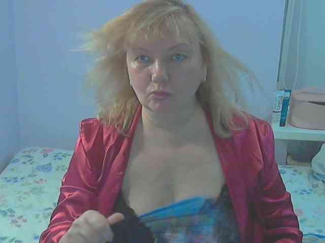 LucyAlexis webcam
