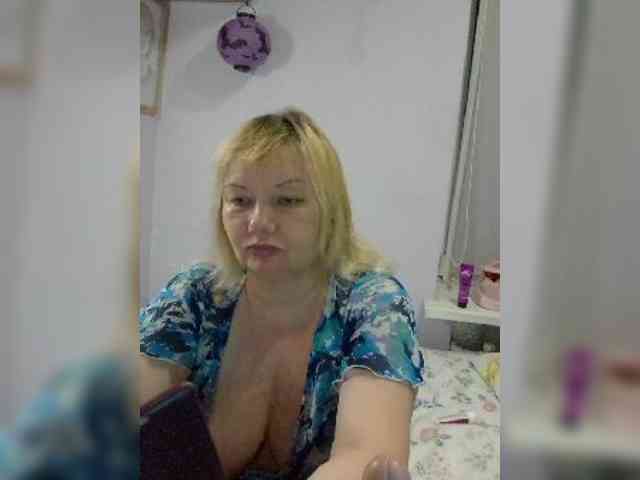 LucyAlexis webcam