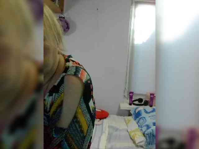 LucyAlexis webcam
