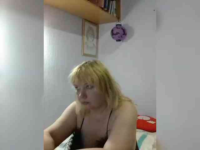 LucyAlexis webcam
