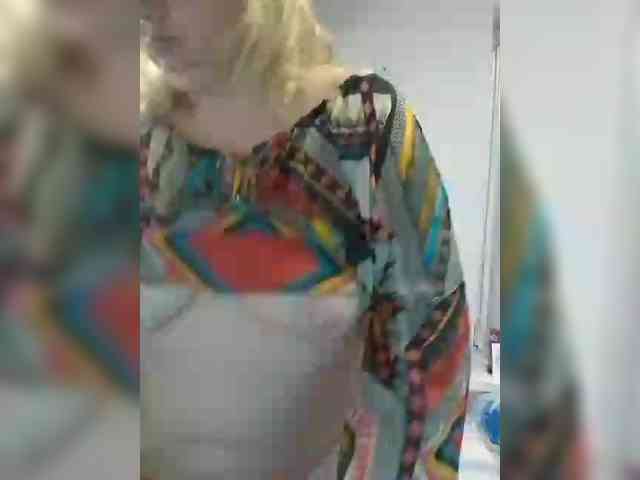 LucyAlexis webcam