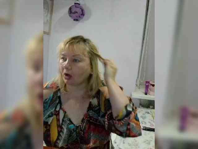 LucyAlexis webcam