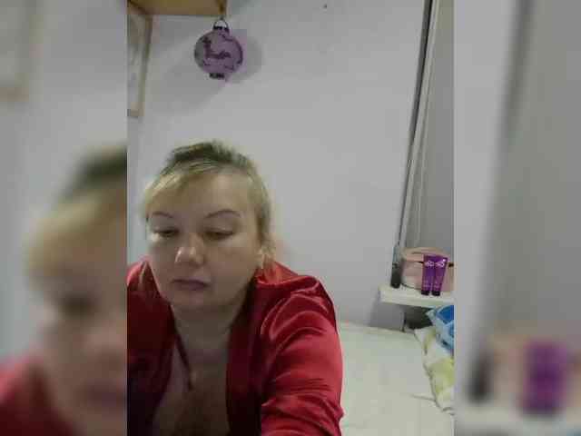 LucyAlexis webcam