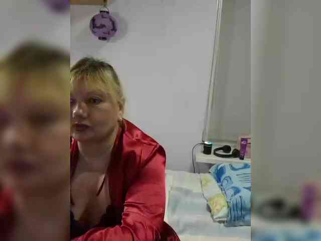 LucyAlexis webcam