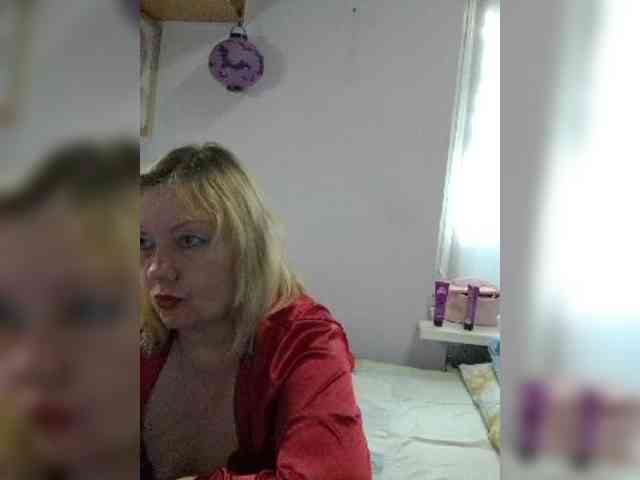 LucyAlexis webcam