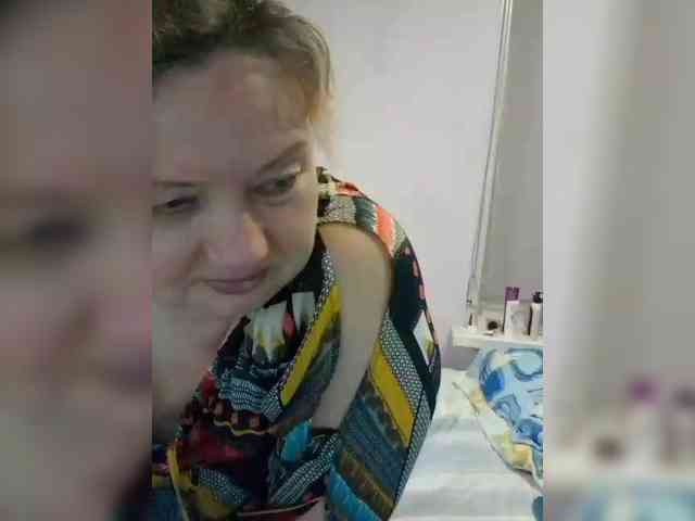 LucyAlexis webcam