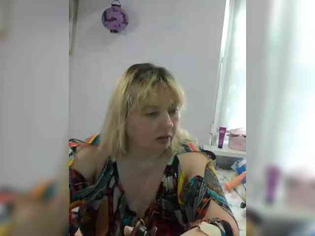 LucyAlexis webcam