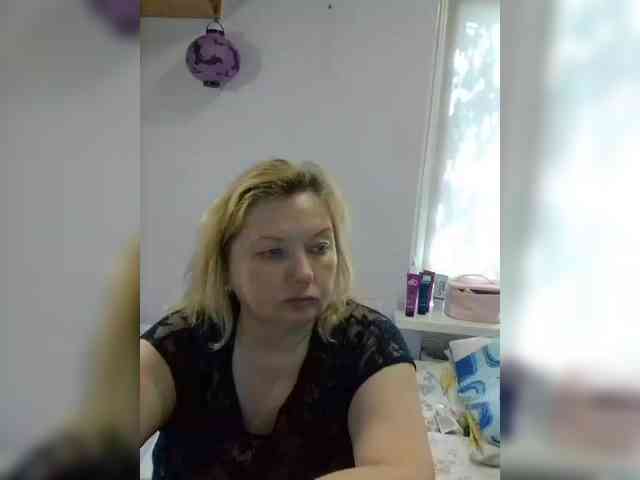 LucyAlexis webcam