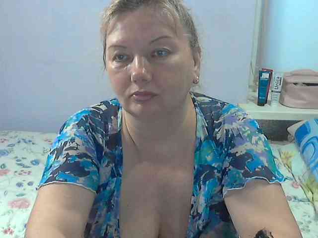 LucyAlexis webcam