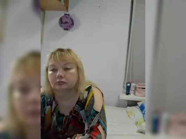 LucyAlexis webcam