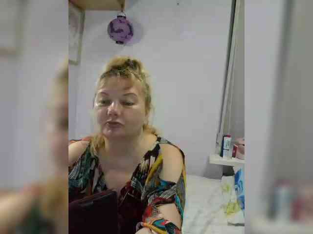LucyAlexis webcam
