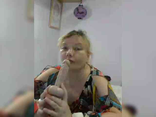 LucyAlexis webcam