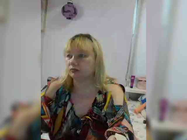 LucyAlexis webcam
