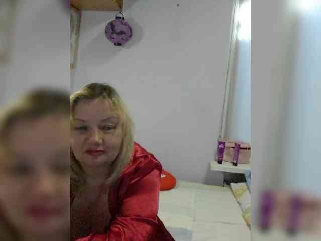 LucyAlexis webcam