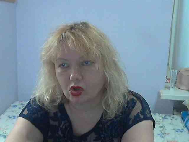 LucyAlexis webcam
