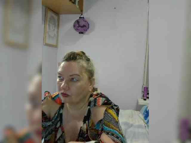 LucyAlexis webcam