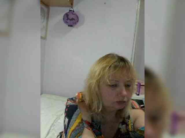 LucyAlexis webcam