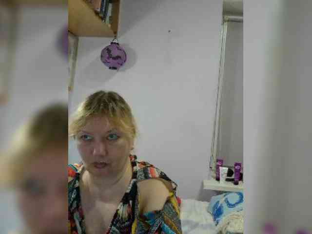 LucyAlexis webcam