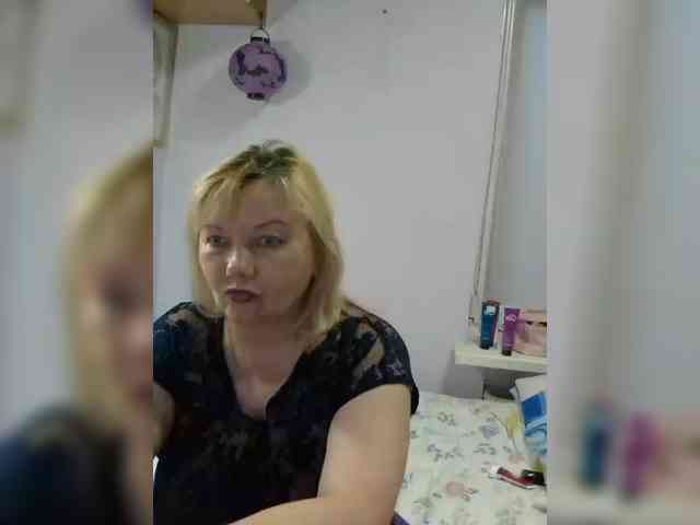 LucyAlexis webcam