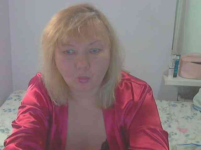 LucyAlexis webcam