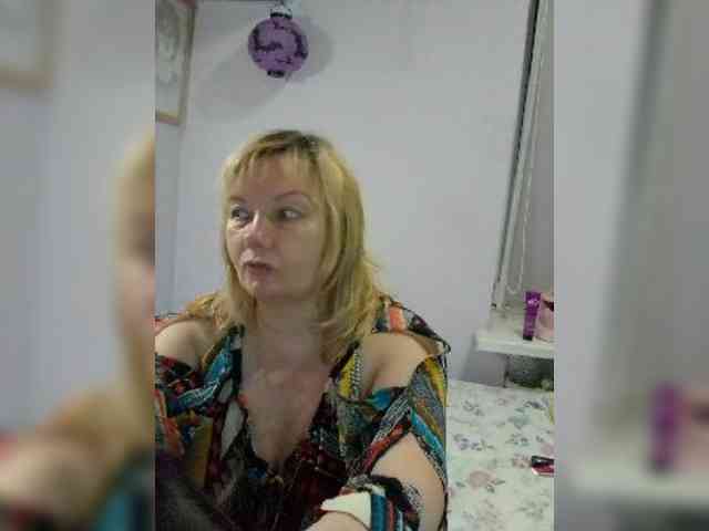 LucyAlexis webcam