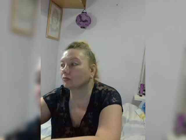 LucyAlexis webcam
