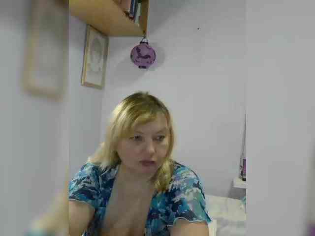 LucyAlexis webcam