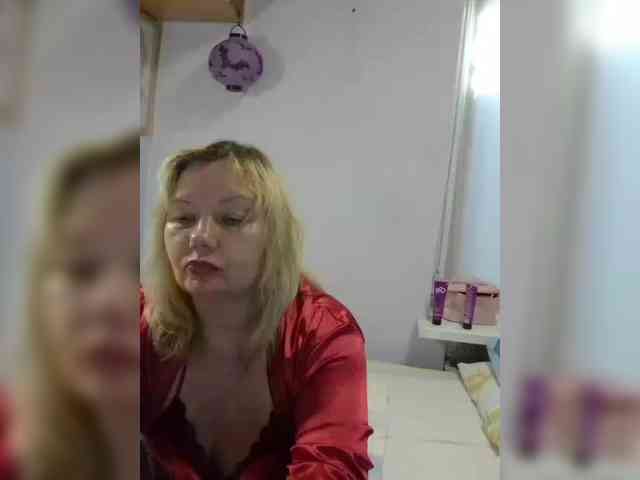 LucyAlexis webcam