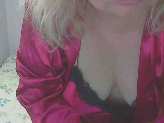 LucyAlexis webcam