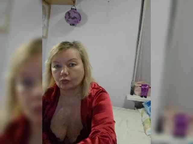LucyAlexis webcam