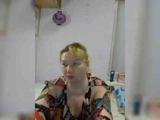 lucyalexis's live room