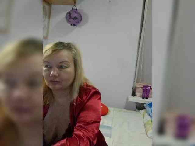 LucyAlexis webcam