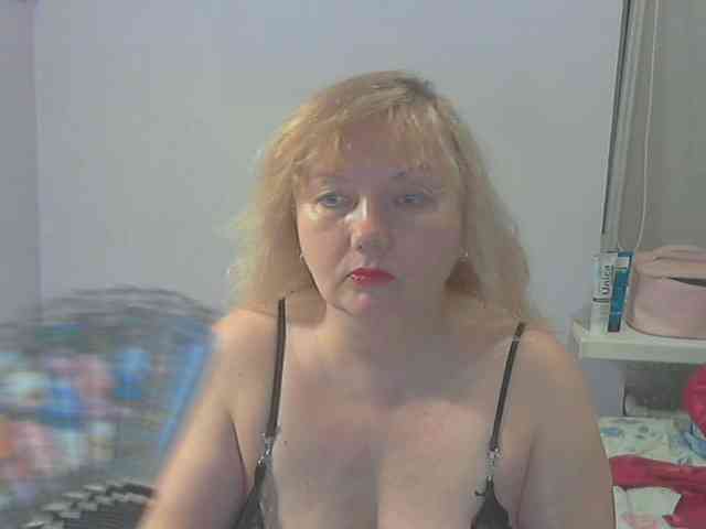 LucyAlexis webcam