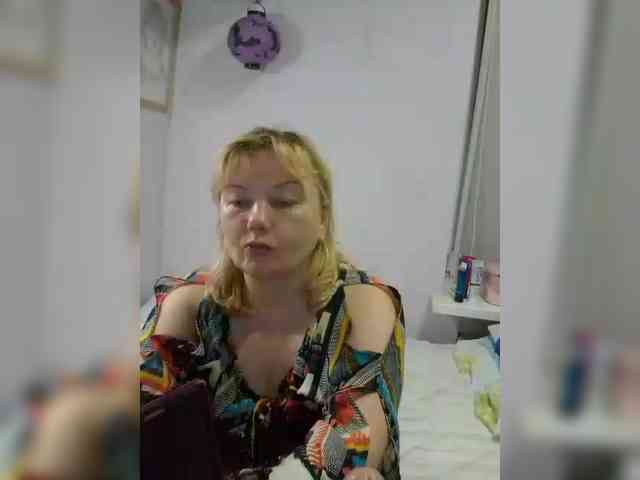 LucyAlexis webcam