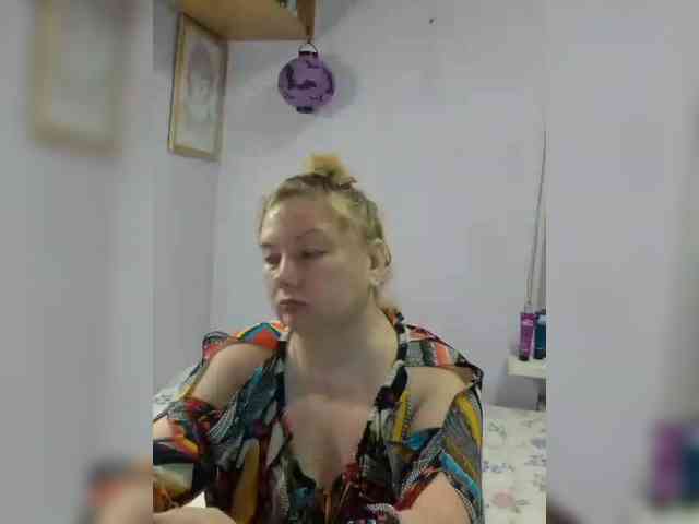 LucyAlexis webcam