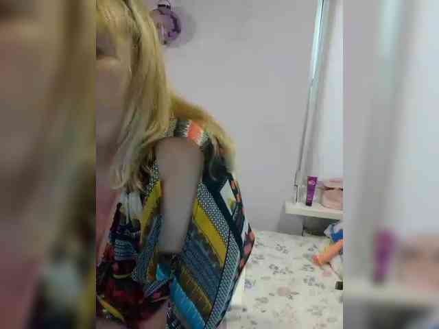 LucyAlexis webcam