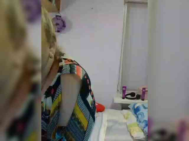 LucyAlexis webcam