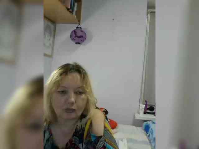 LucyAlexis webcam