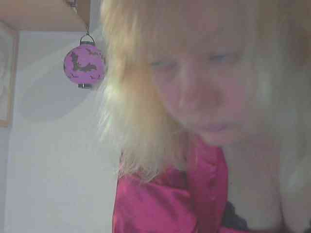 LucyAlexis webcam